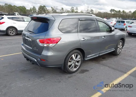 2015 Nissan Pathfinder Platinum z USA, uszkodzony, nr VIN 5N1AR2MM5FC690592
